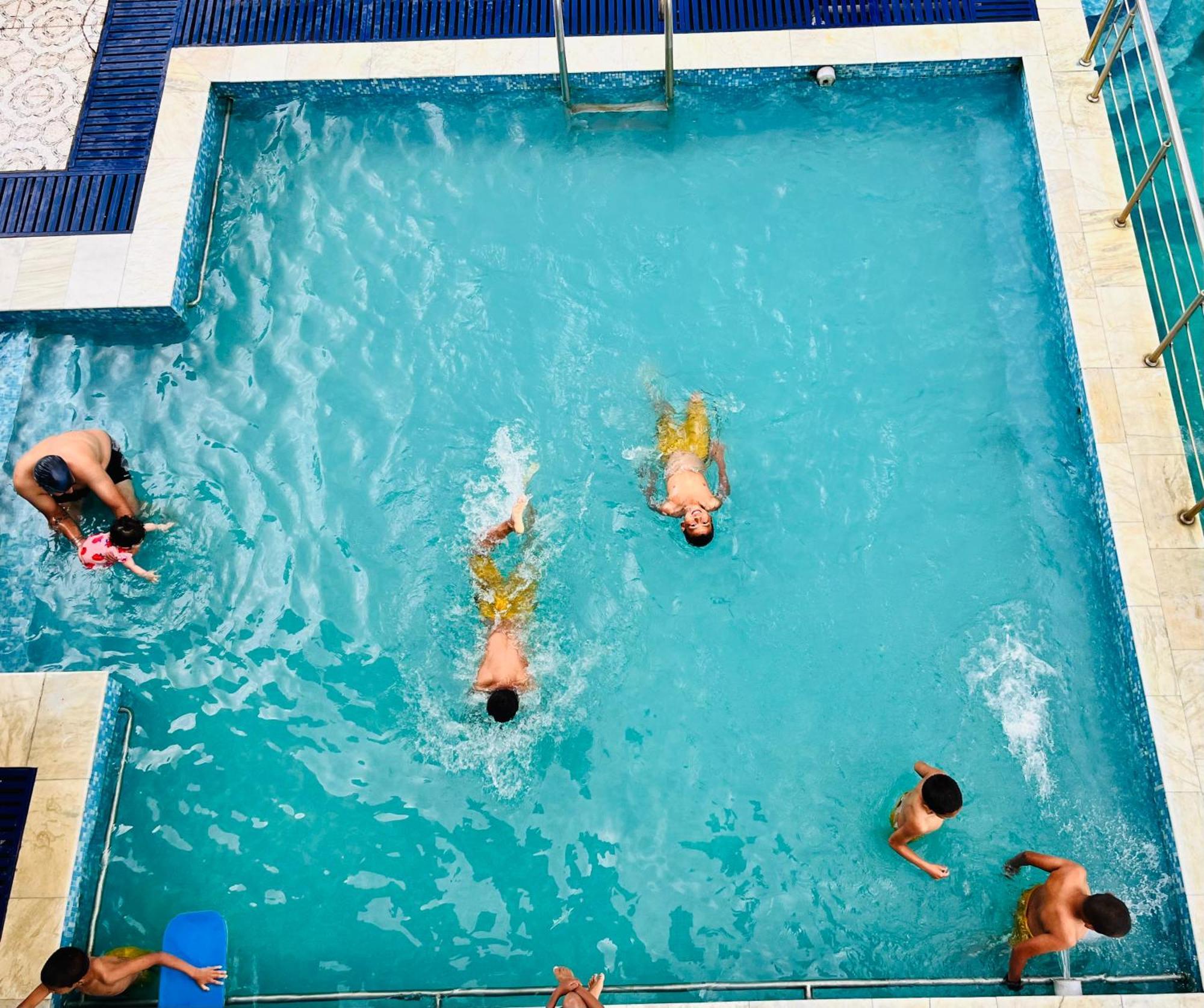 Hotel Waterland Aiju Ngoại thất bức ảnh